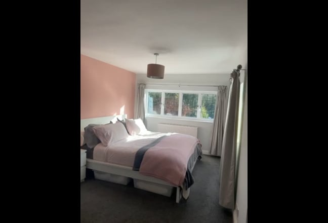 En-suite room with Super King Size bed  Main Photo