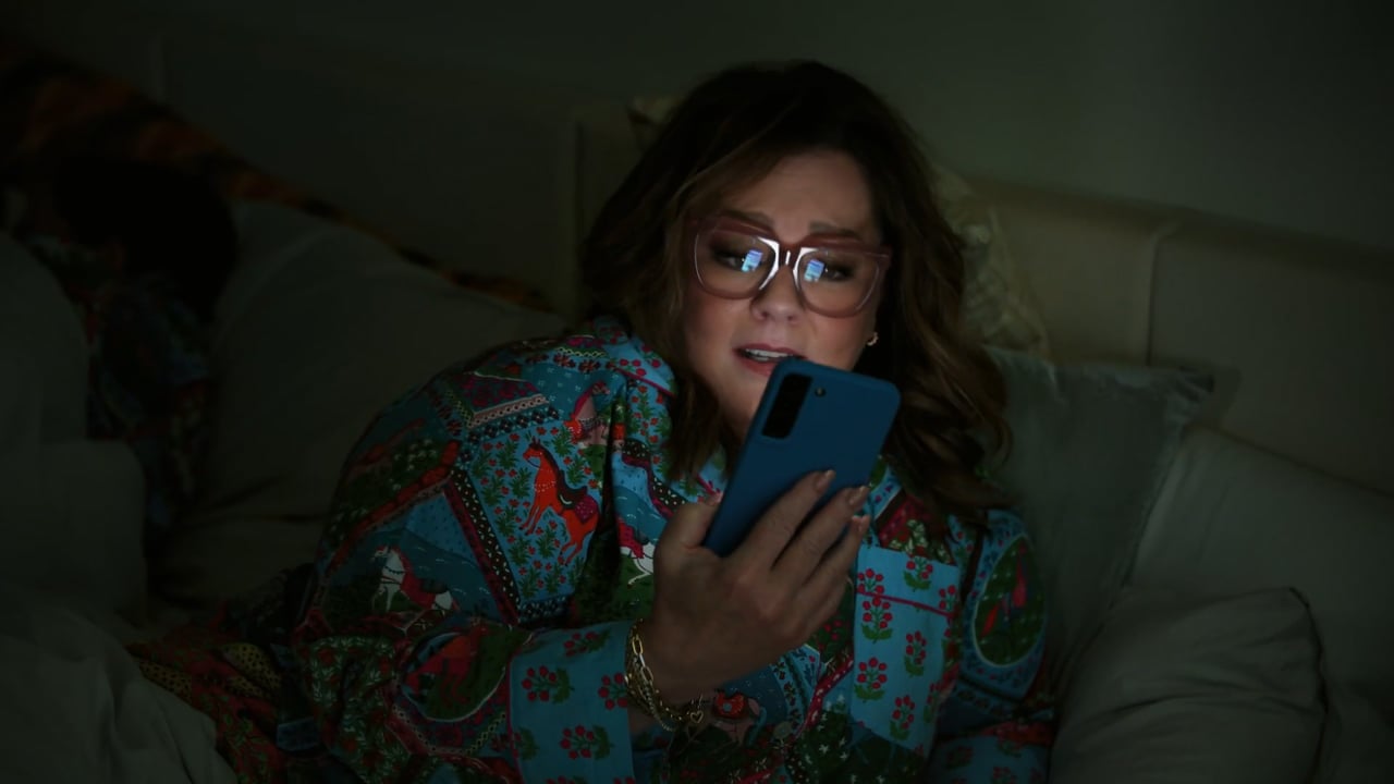 Melissa McCarthy in  Somewhere, Anywhere    Booking.com 2023 Big Game Ad.mp4