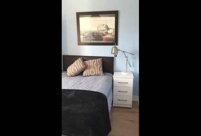 Spacious Double  with En-suite shower Main Photo