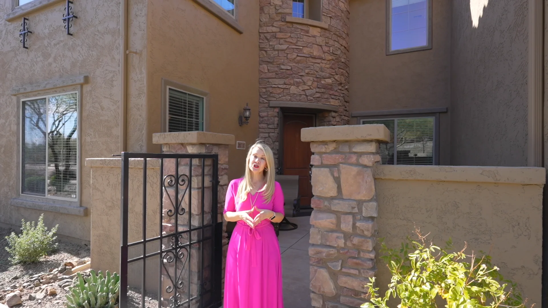 walk-intro-voiceover-28731-n-20th-ln-phoenix-az-branded-by