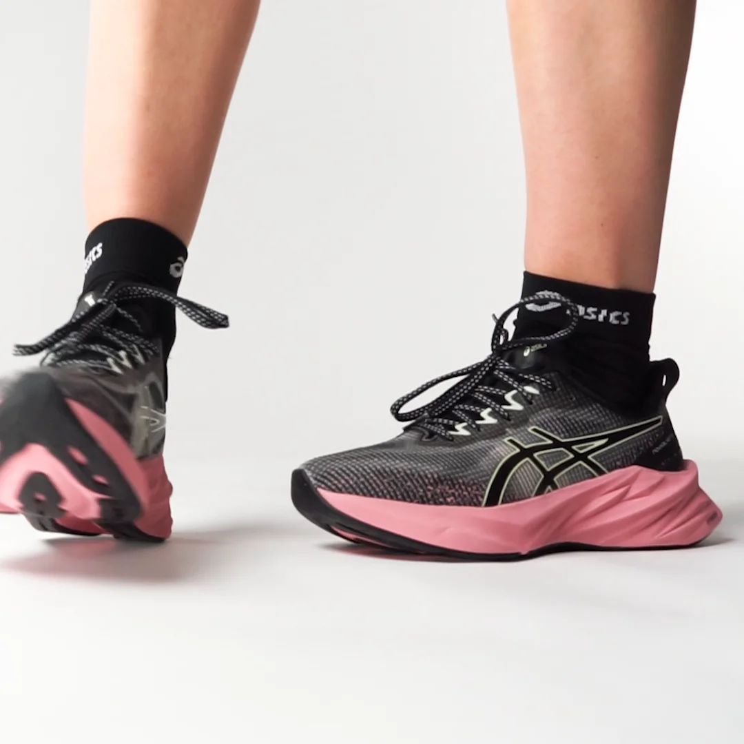 ASICS Novablast 3 LE Dames