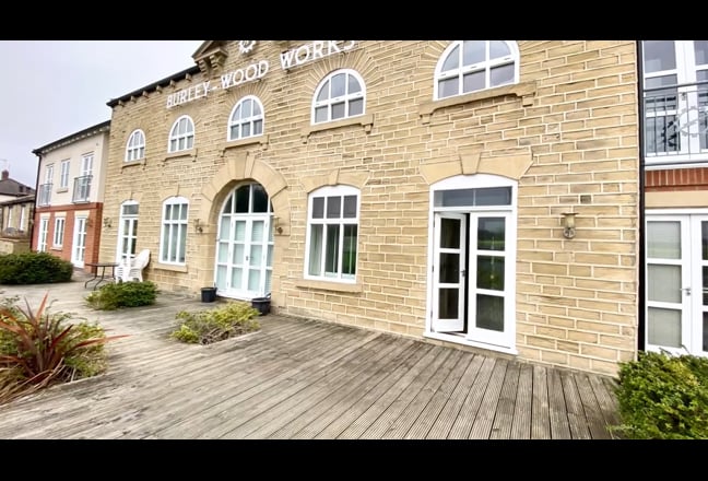 Video 1: Exterior/Entrance