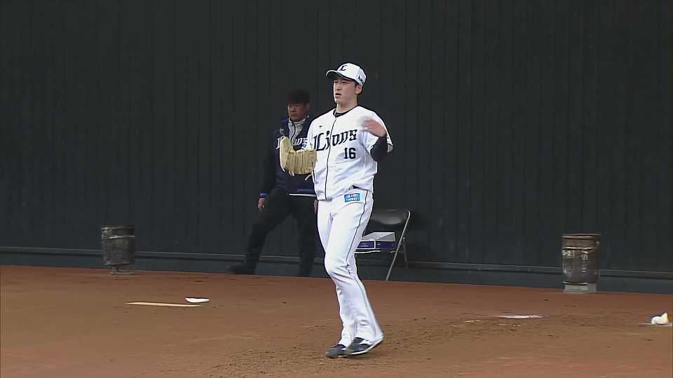【春季キャンプ】松坂大輔臨時コーチの見守る中、ライオンズ・隅田知一郎がブルペン投球!!  2023年2月11日 埼玉西武ライオンズ