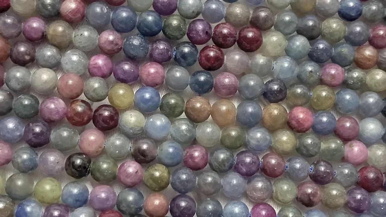 マルチカラーサファイア ラウンド5mm 1連｜天然石ビーズの卸問屋・通販