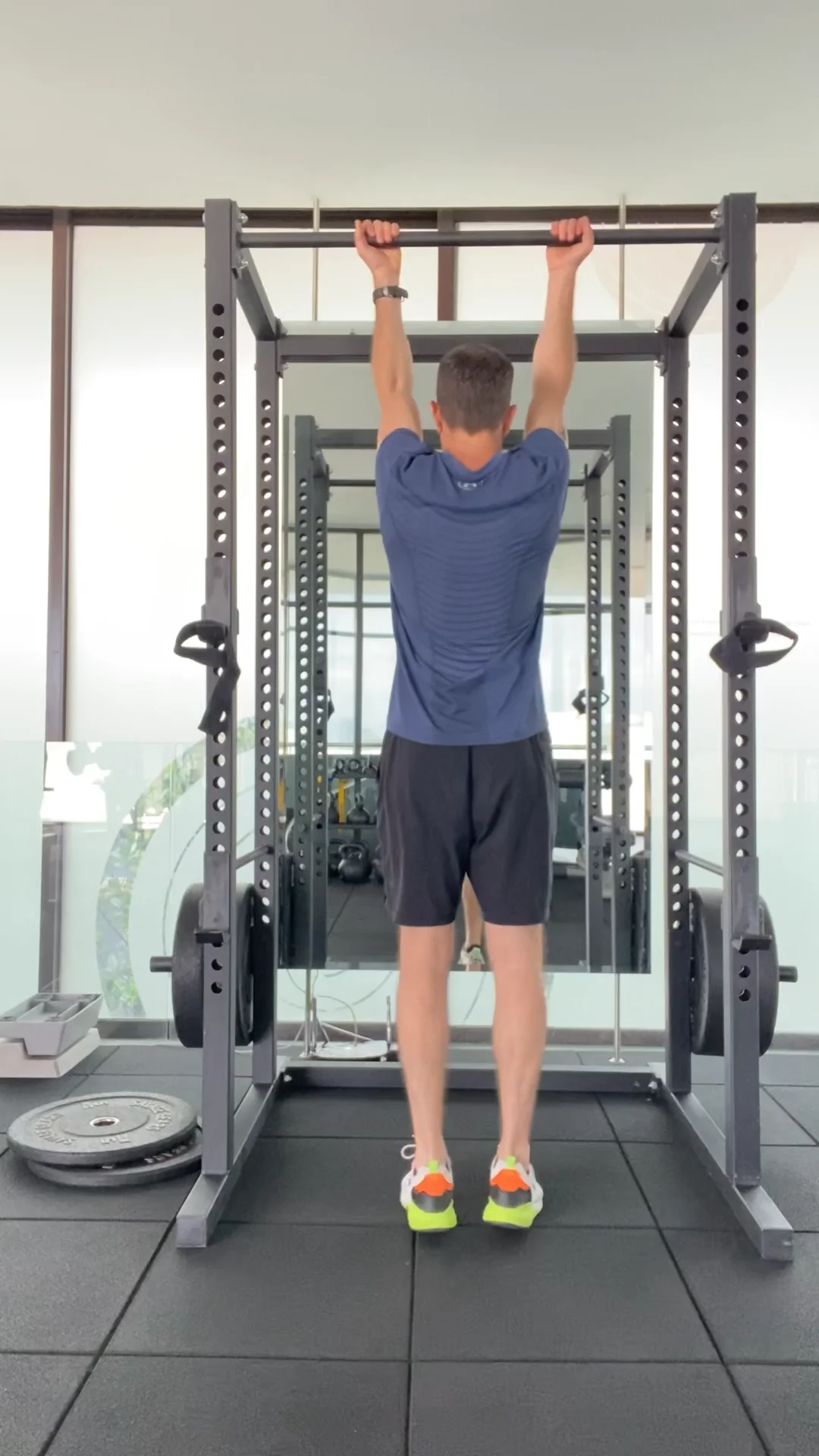 Underhand Grip Chin Ups on Vimeo