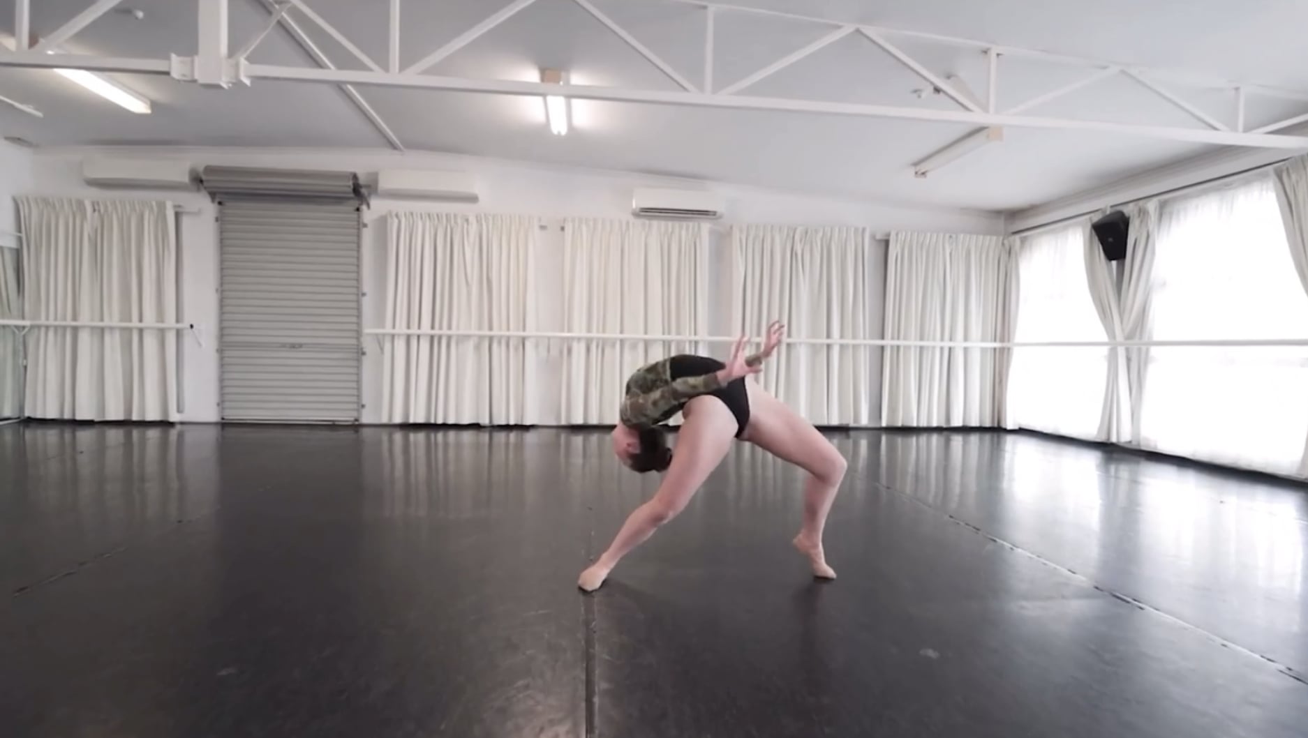 Caitlin Lovett - Contemporary Solo on Vimeo