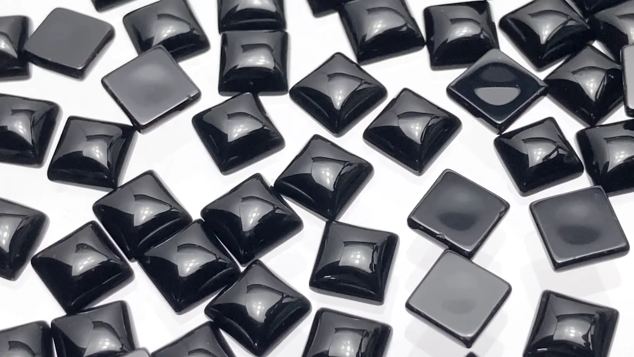 オニキス スクエア カボション6×6mm 5個｜天然石ビーズの卸問屋・通販