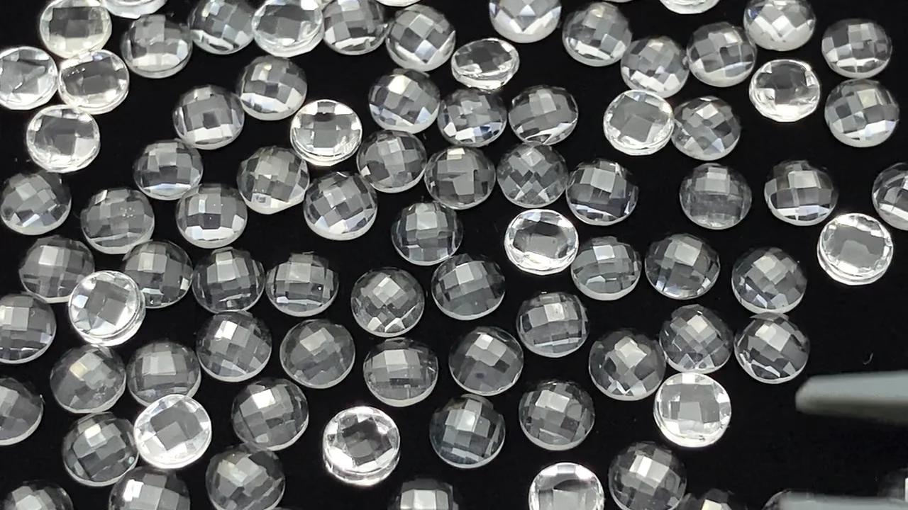 動画】宝石質ホワイトトパーズAAA ラウンド カボションカット4×4mm 10