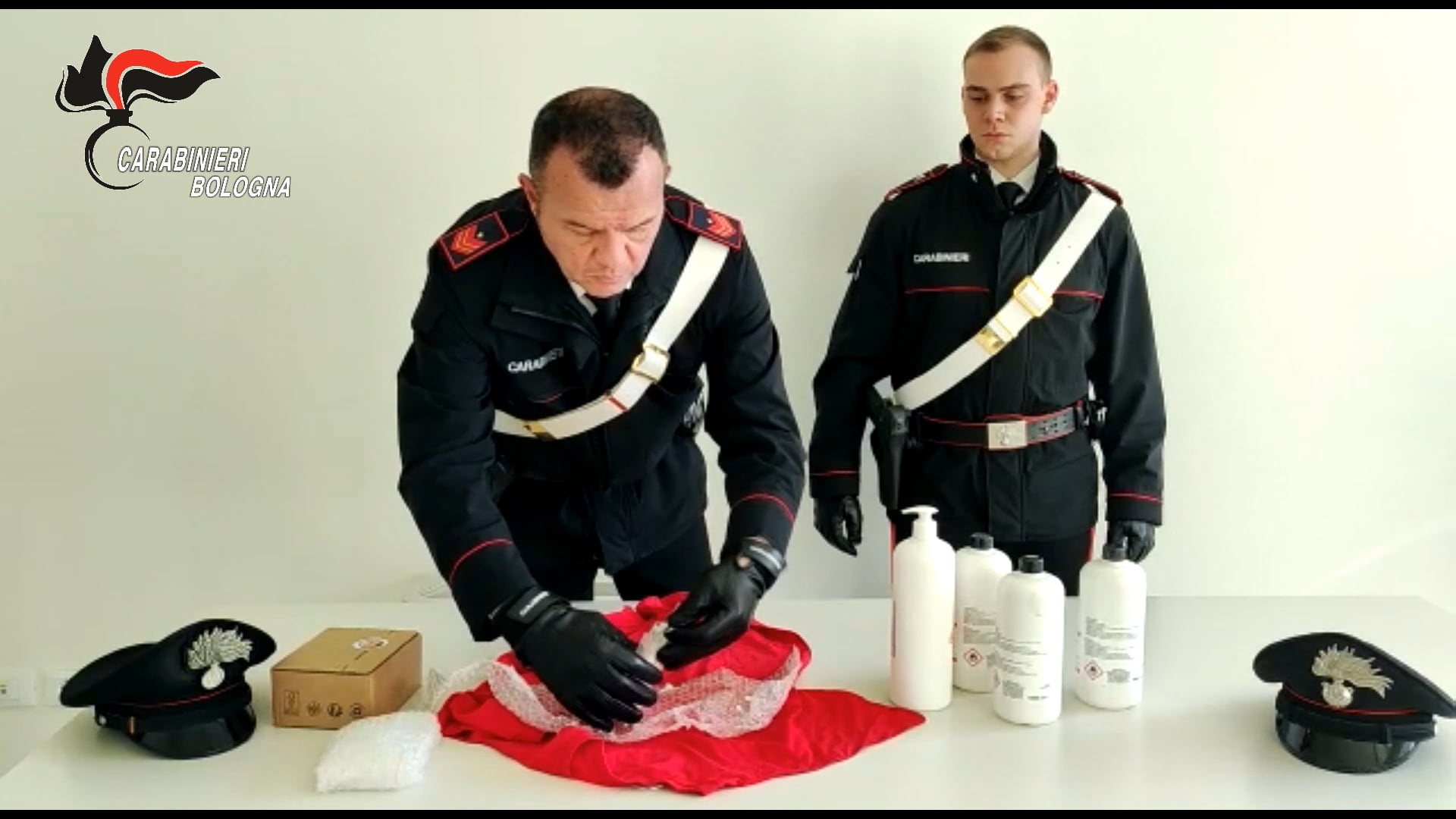 Droga Dello Stupro, Maxisequestro Dei Carabinieri Di Borgo Panigale ...