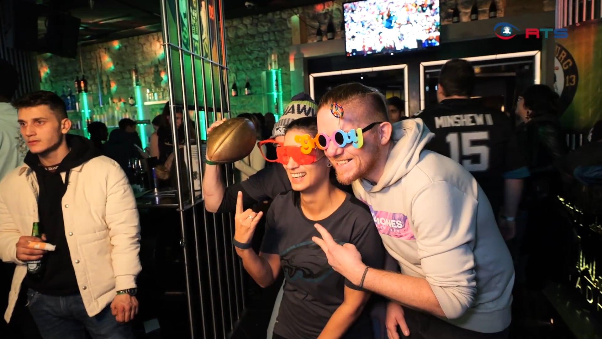 500-football-fans-fieberten-im-city-beats-beim-superbowl-finalkrimi-mit