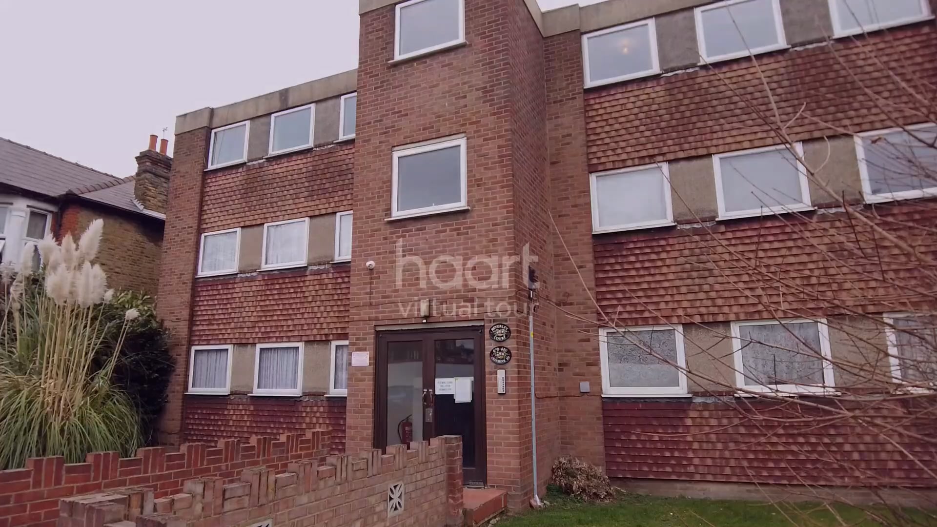 Virtual Viewing of Cranbrook Road, Barkingside, 2 bedroom Flat