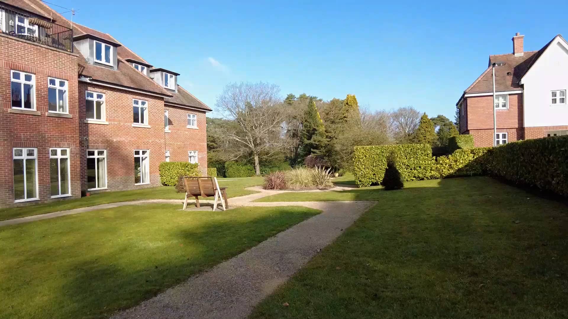 Virtual Viewing of Beacon Crescent, Hindhead, 2 bedroom Flat