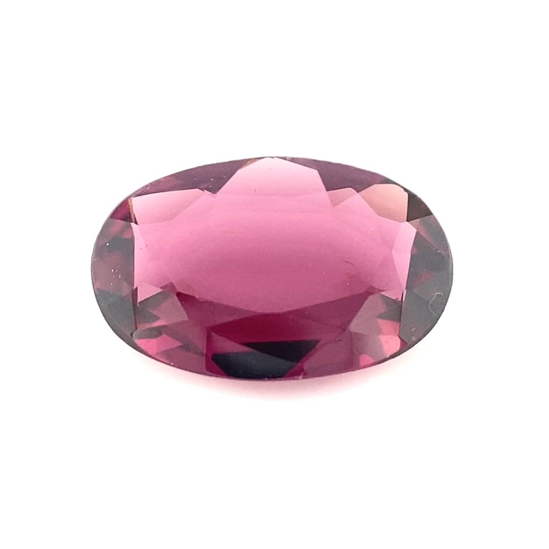 Rhodolite Garnet on Vimeo