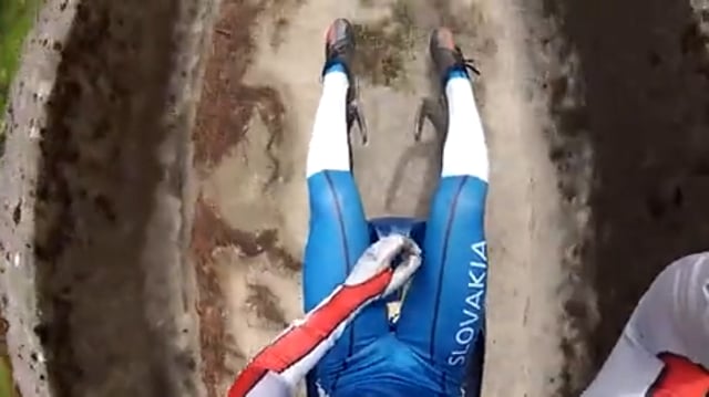 버려진 사라예보 동계 올림픽 트랙에서 루지 타기