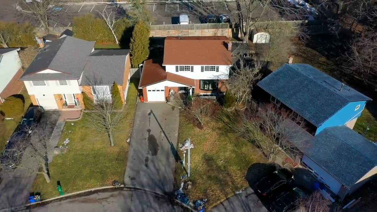 57 Calais St, Whitby MLS.mov on Vimeo