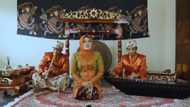 Home - Pusaka Sunda Gamelan Music of West Java