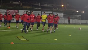 El FC l'Escala estrena gespa amb la visita del Vic