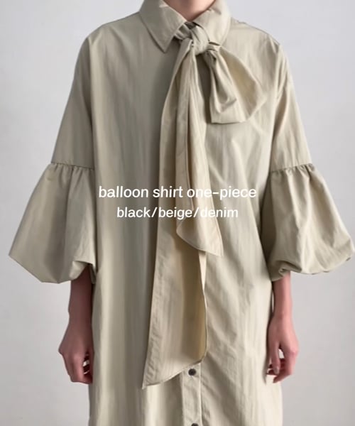 新品】Acka. balloon sleeve 泊まる one-piece
