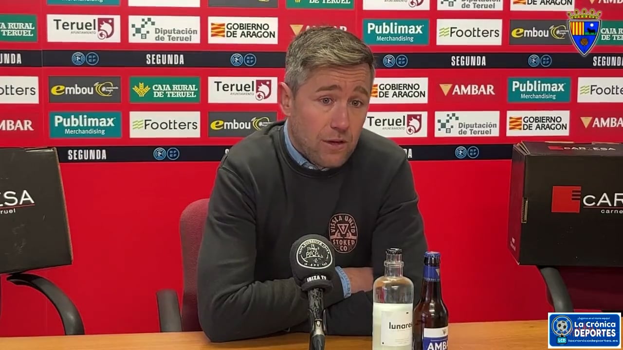 VÍCTOR BRAVO (Entrenador Teruel) CD Teruel 1-0 CD Ibiza Islas Pitiusas / Jornada 23 / 2ª RFEF - Grupo 3 / Fuente: CD Teruel 