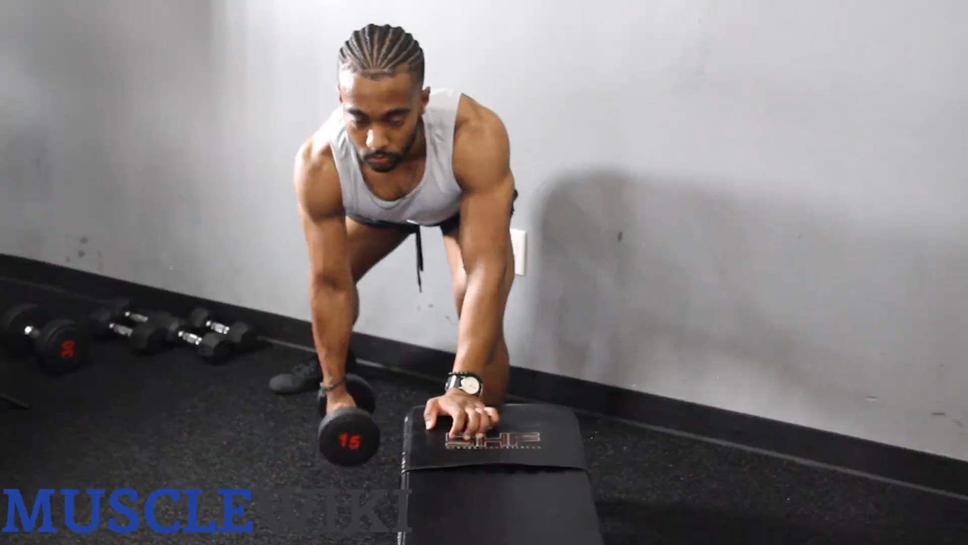 male-dumbbell-row-unilateral-front on Vimeo