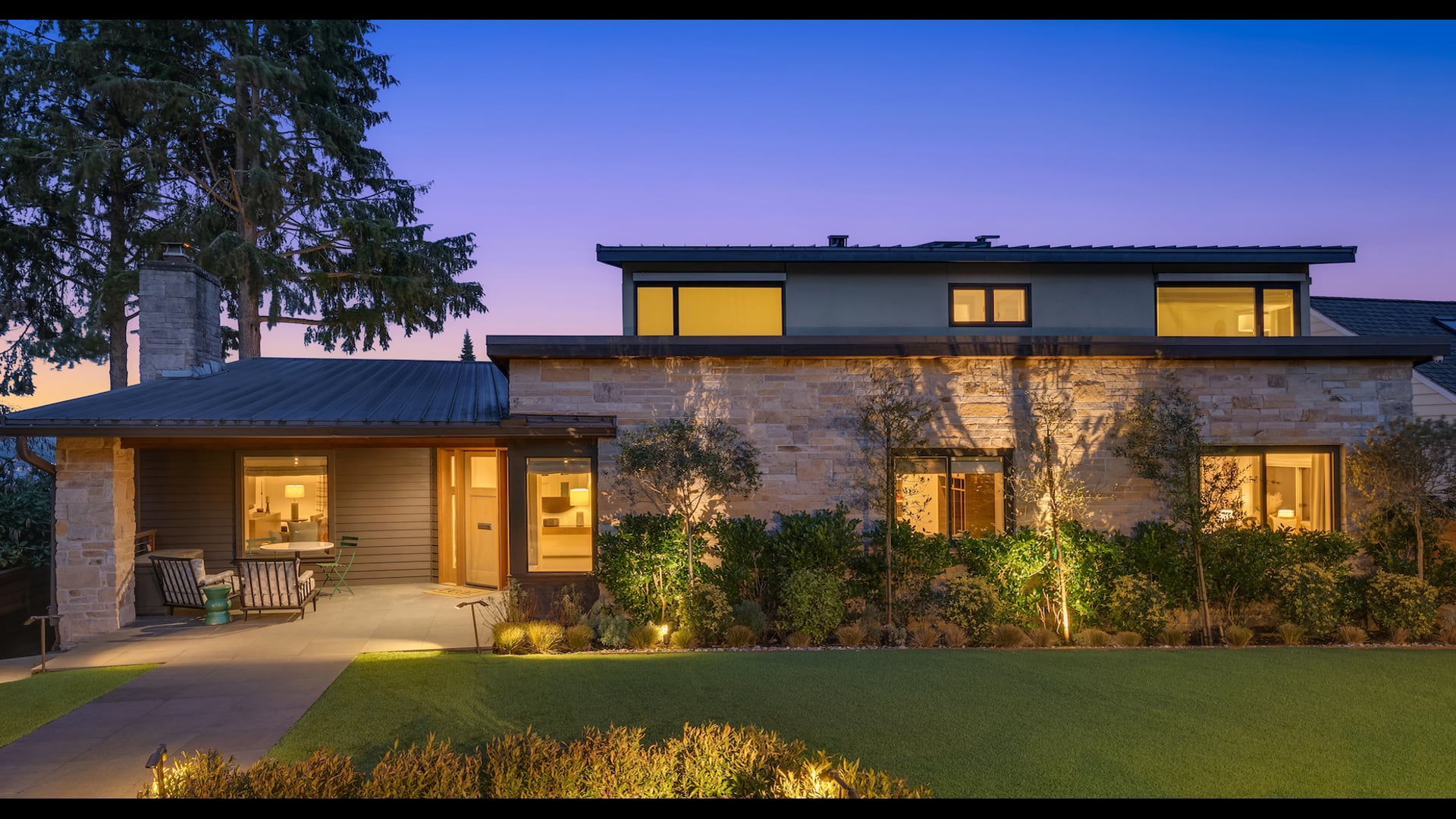 View Ridge Luxury, listed by Shawn Filer and Nick Glant with Real Residential