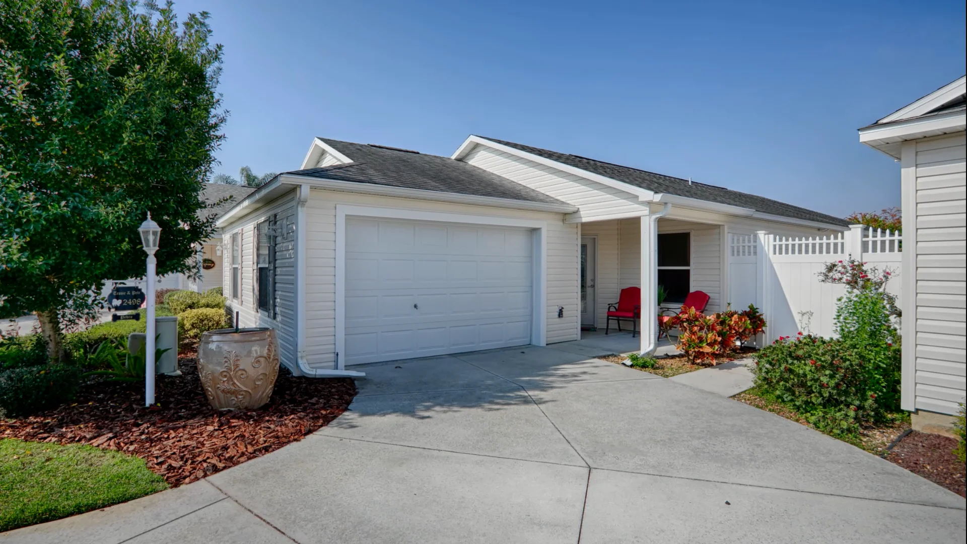 2498 Yalaha Ave, The Villages, FL 32162 2498 Yalaha Ave, The Villages