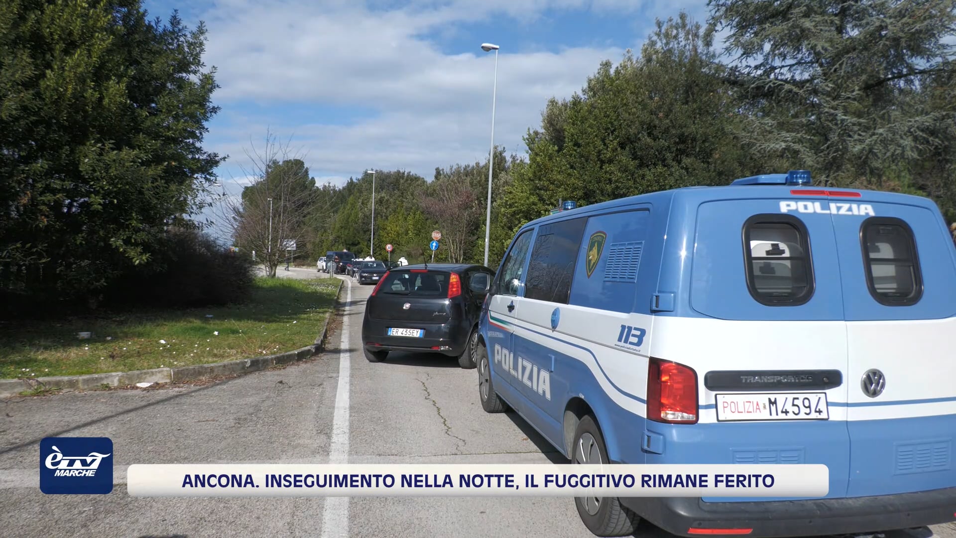 Ancona, inseguimento nella notte, il fuggitivo rimane ferito - VIDEO