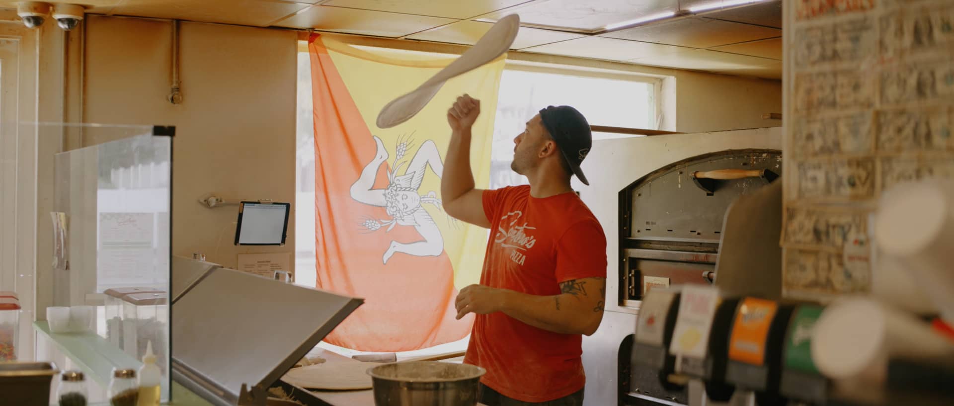 Santoro's Pizzeria on Vimeo