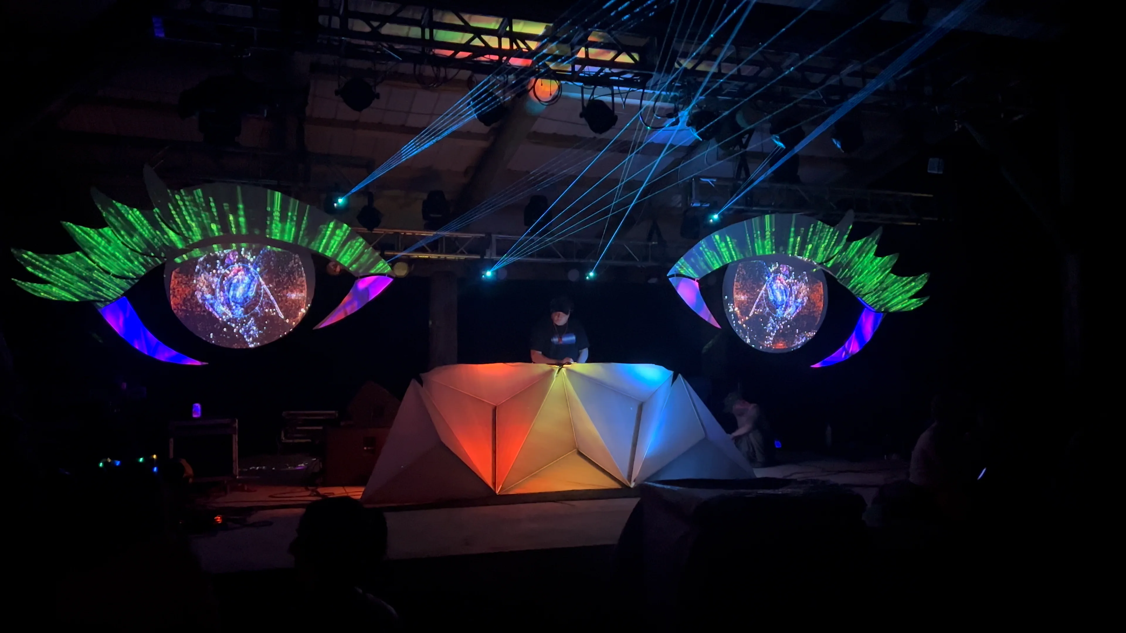 Projection Mapping on Vimeo