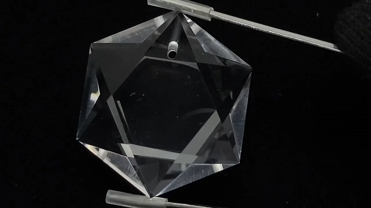 レア希少品　クリスタルダイス 高品質/クリア/形の美しいグリーンファントム/粒売りが難しい