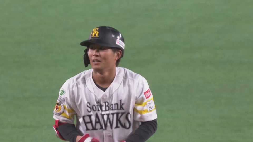 【8回裏】支配下登録へアピール!! ホークス・川村友斗 勝ち越しタイムリー2ベースヒットを放つ!!  2023年3月8日 福岡ソフトバンクホークス 対 東京ヤクルトスワローズ