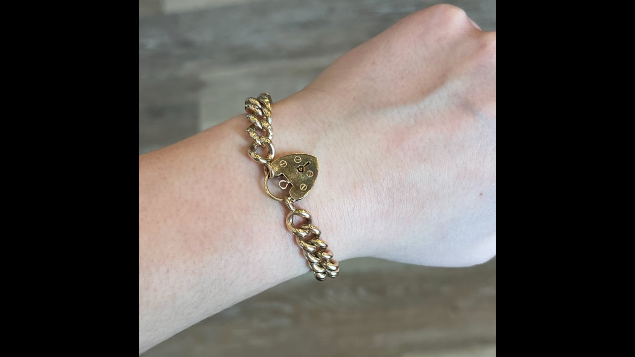 Gold Filled Chunky Curb Chain Bracelet With Heart Padlock Charm - 19.5 Cm Bangle