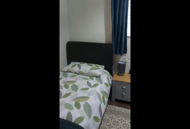 Fully furnished single room -in a 3 bed  home. Main Photo