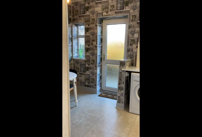 Video 1: Kitchen