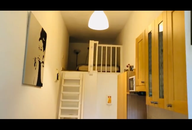 Split Level Studio in Earl's Court, Central London Main Photo