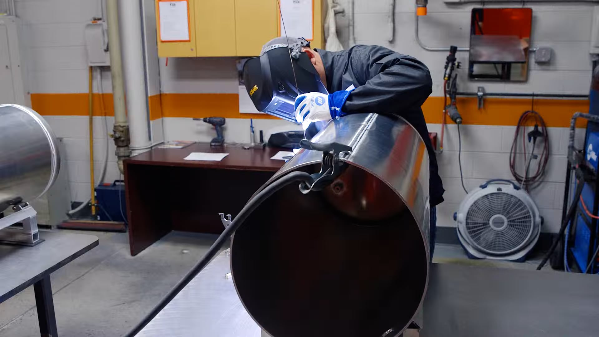 4943 Aluminum TIG Rod Is Key to Medical Equipment Quality on Vimeo