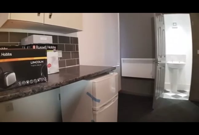 High spec self contained apartment S70 Main Photo