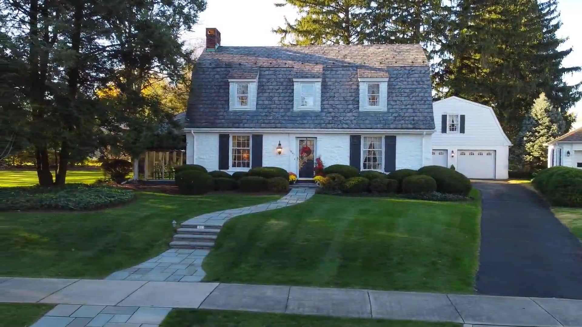 1823 CLOVERLEAF ST, Edgeboro Manor, Bethlehem on Vimeo