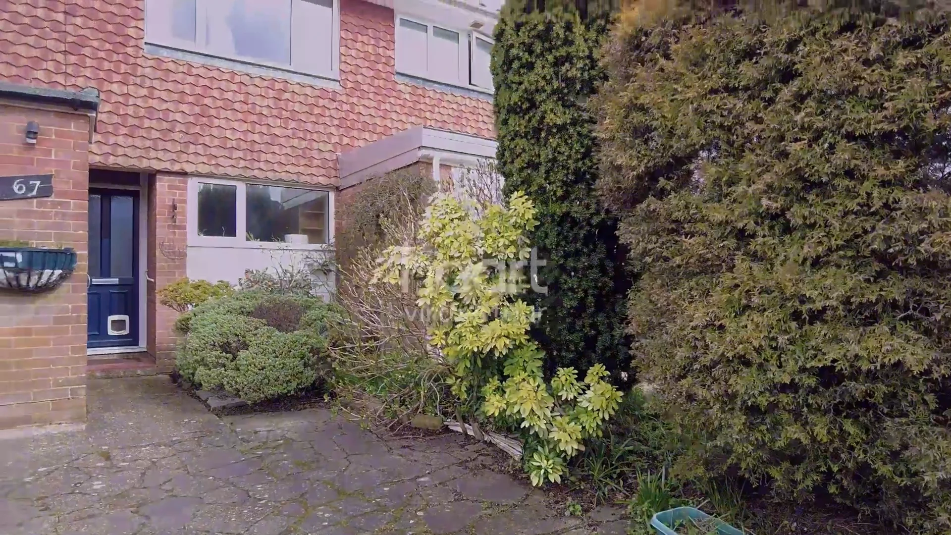 Quick Sneak Peek of Glen Close, Hindhead, 3 bedroom Mid Terraced House