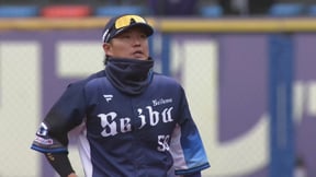【4回裏】セカンドの守備で魅せる!! ライオンズ・佐藤龍世 ダイビングキャッチ!!  2023年3月17日 千葉ロッテマリーンズ 対 埼玉西武ライオンズ