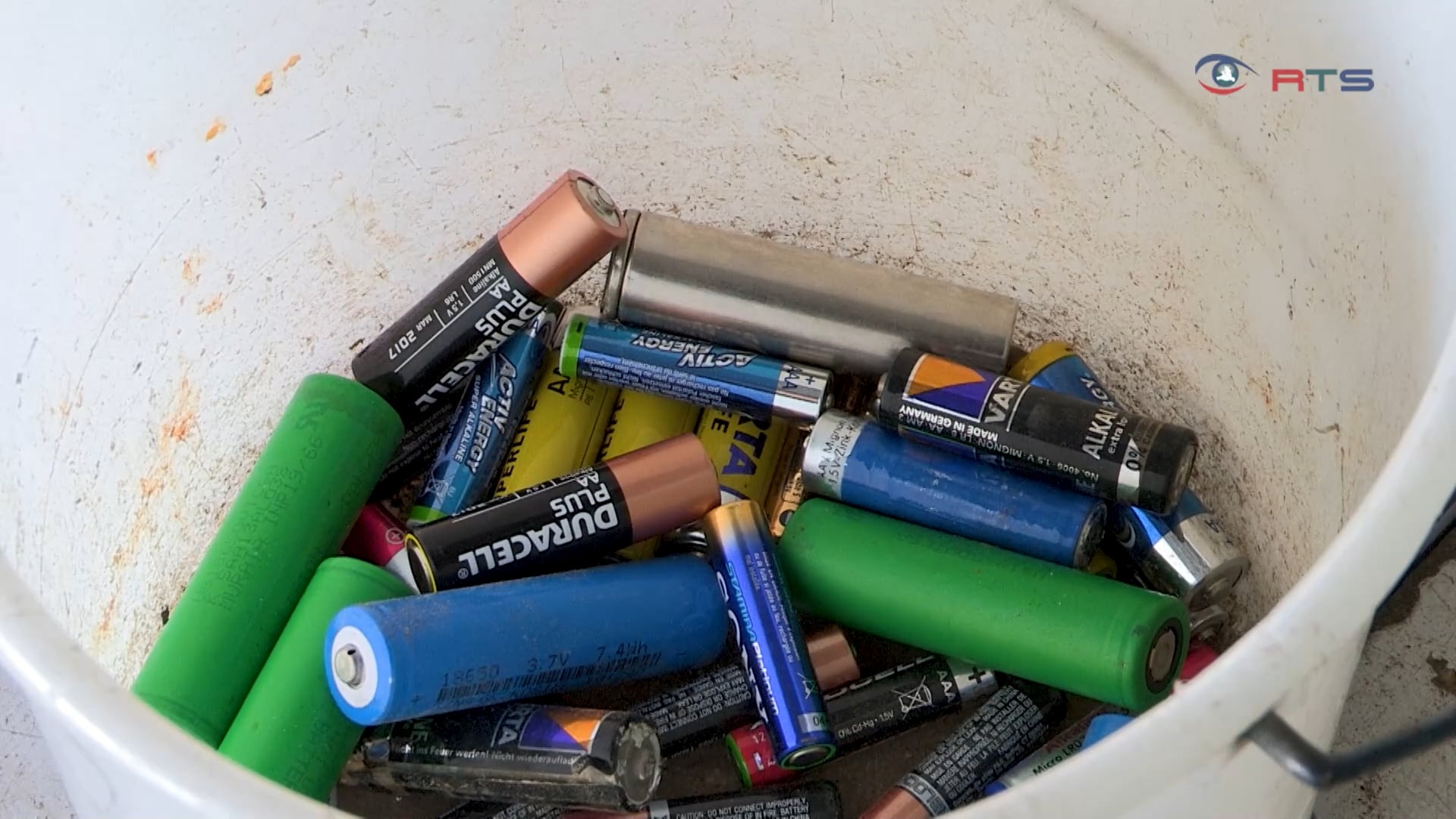 batterierecycling-und-co-was-im-restmuell-nichts-zu-suchen-hat