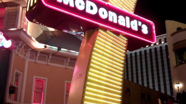 McDonald's Neon Sign on Vimeo