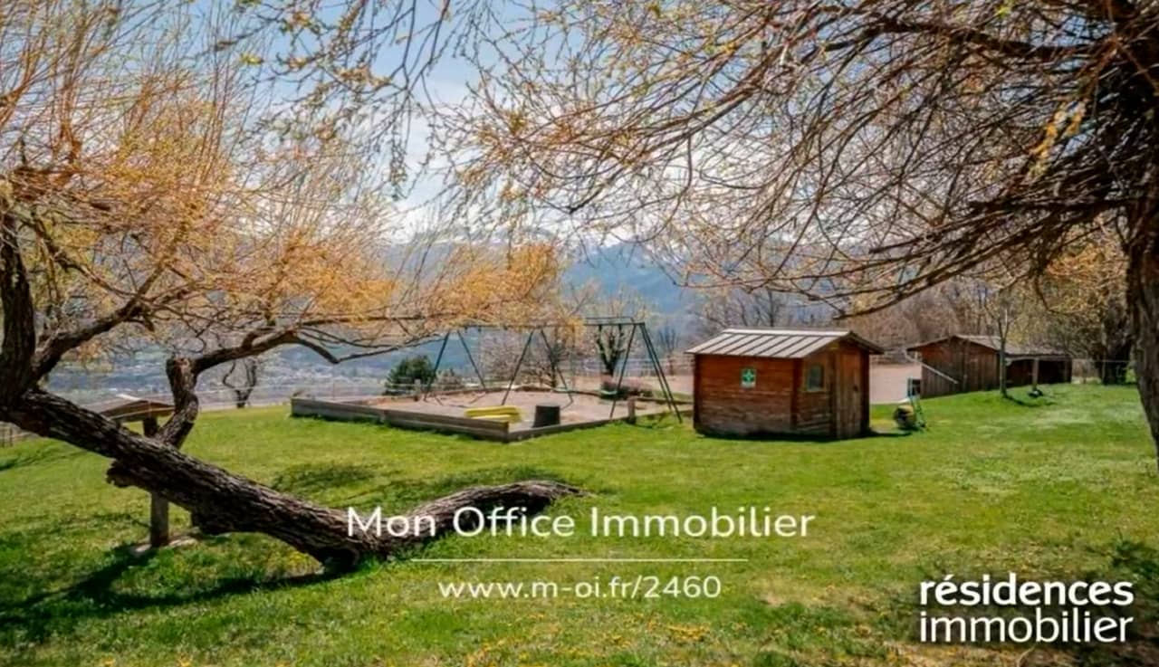 EMBRUN MAISON A VENDRE 940 000 € 858 m² 15 pièce(s) on Vimeo