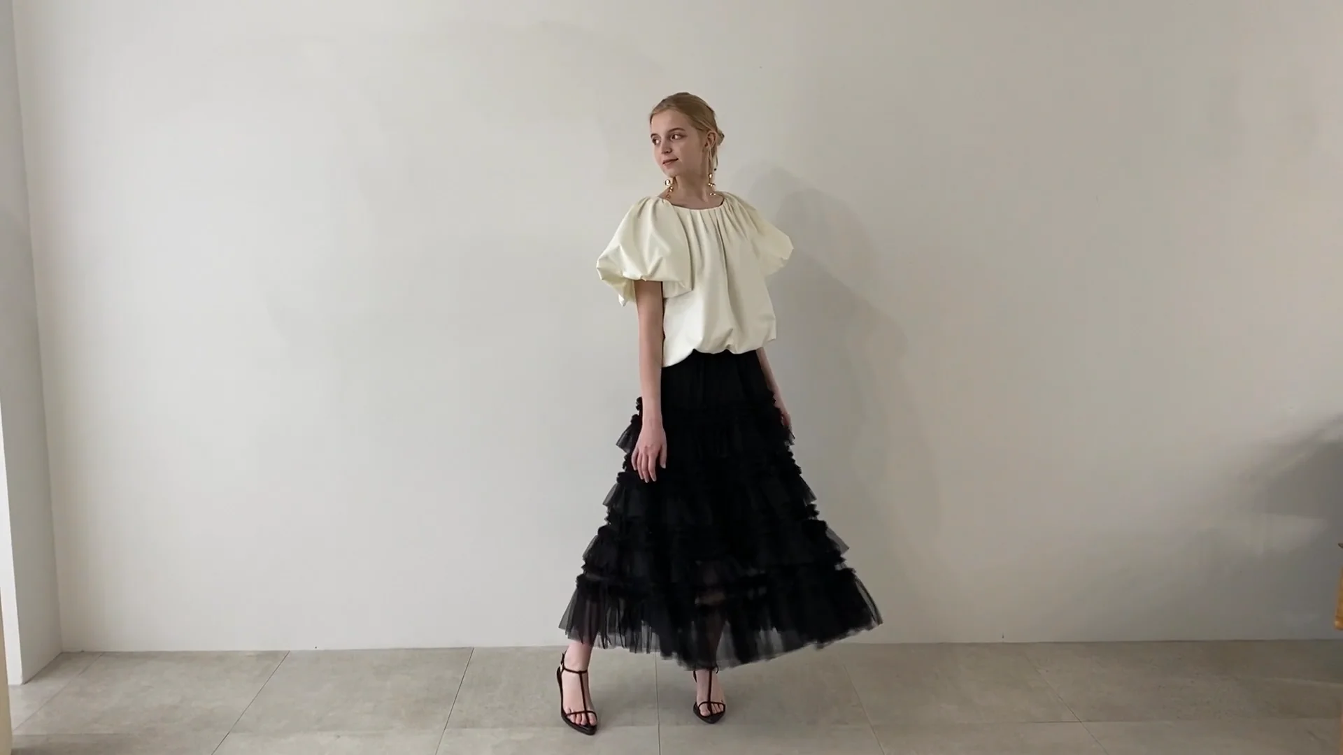 tulle long skirt | Acka.| エーシーケーエー|公式オンライン tulle long skirt | Acka.| エーシーケーエー|公式オンライン
