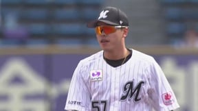 【5回表】持ち前の守備でアピール!! マリーンズ・小川龍成 体勢を崩しながらもアウトを奪う!!  2023年3月22日 千葉ロッテマリーンズ 対 広島東洋カープ