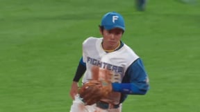 【8回表】逆シングルから華麗な身のこなし!! ファイターズ・谷内亮太 ジャンピングスロー!! 2023年3月22日 北海道日本ハムファイターズ 対 福岡ソフトバンクホークス