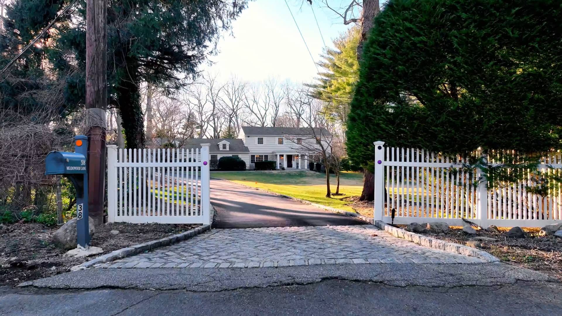 Luxury Property Tour with Maria Babaev; 38 Meadowood Ln, Brookville on