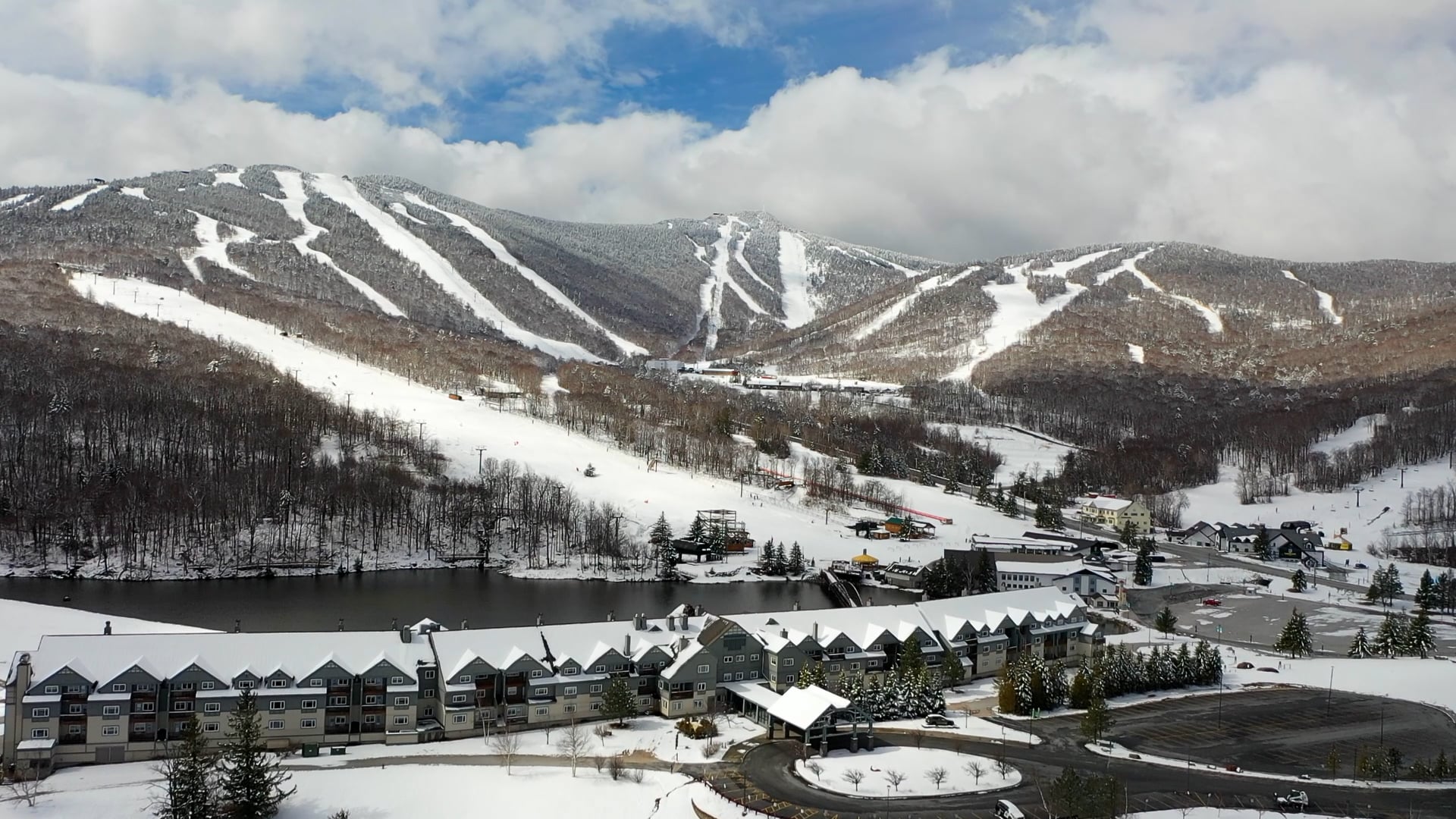 Killington Grand Hotel 311313, Killington, VT on Vimeo