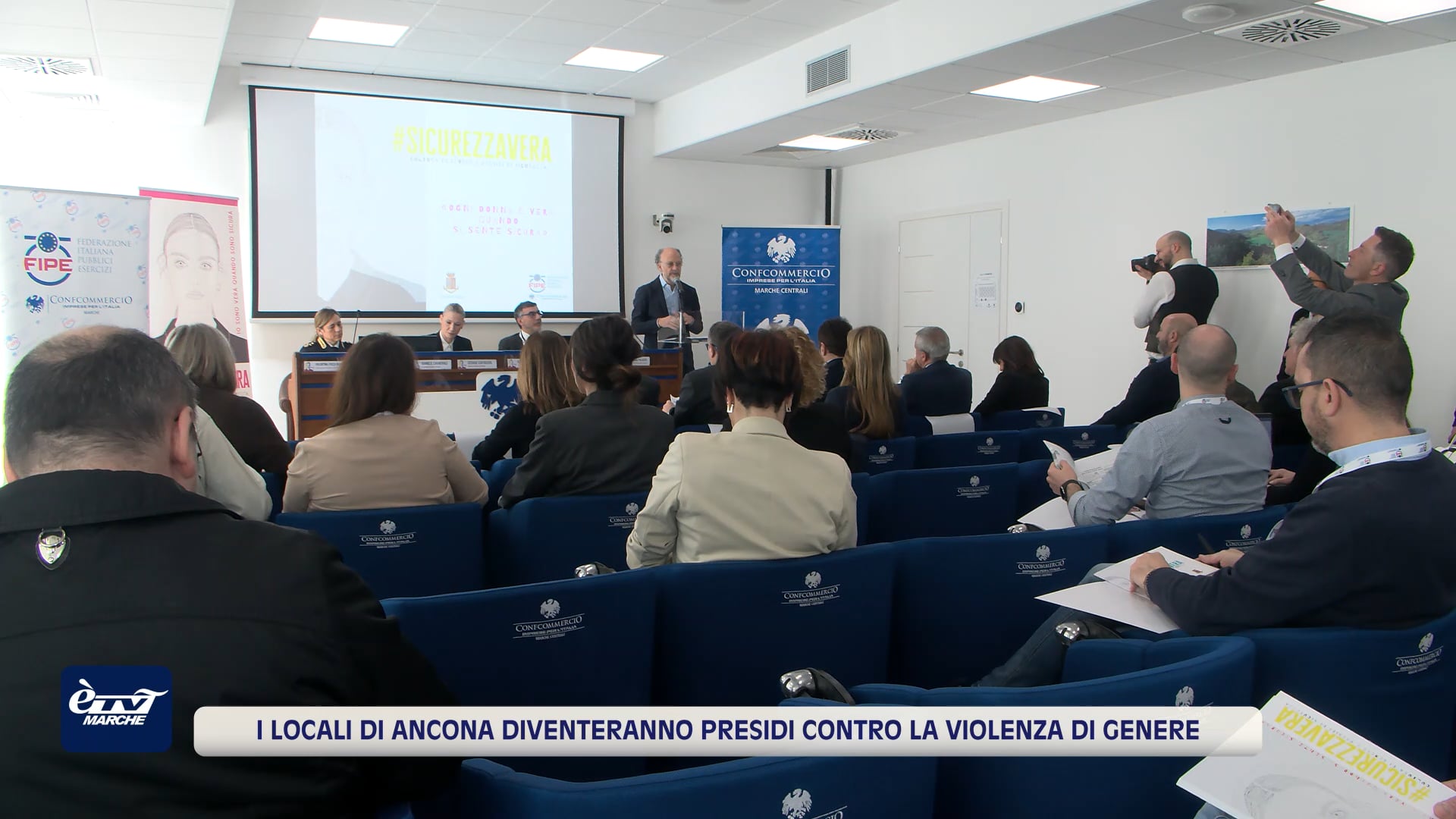 I locali di Ancona diventeranno presidi contro la violenza di genere - VIDEO