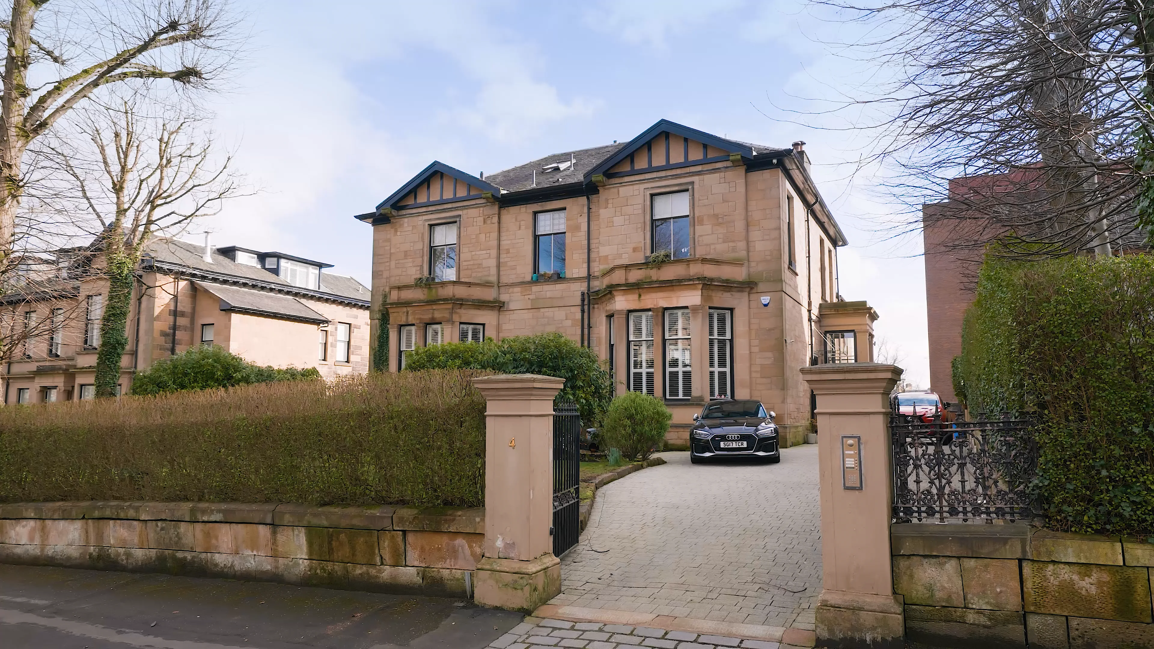 Corum Flat 4 4 Cleveden Gardens Glasgow